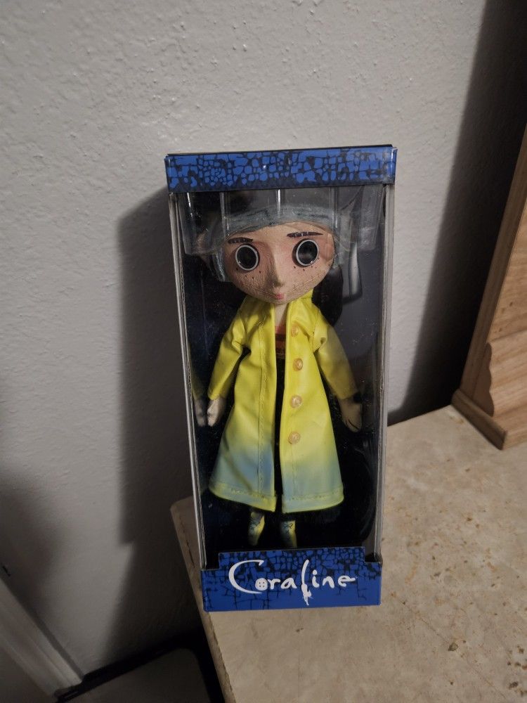 Neca Coraline 9" Doll