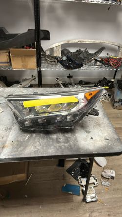 2019-2024 Toyota Rav 4 Headlight 