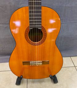 Yamaha Eterna EC-10 Classical Acoustic Guitar – Made in Indonesia