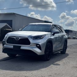 2022 Highlander LE 