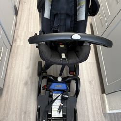 Doona Car Seat & Stroller Combo with base