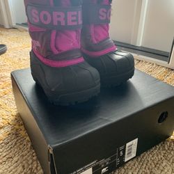 Sorel  Toddler Snowboots Sz 5