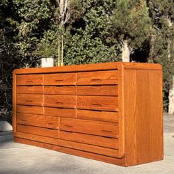 (FREE DELIVERY) Postmodern Waterfall Vintage Mid Century Wood 8 Drawer Lowboy Dresser