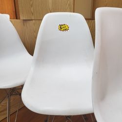 SET OF 7 CHAIRS, WELL DESIGN AWESOME FOR BUSINESS OR HOME (HOME11)