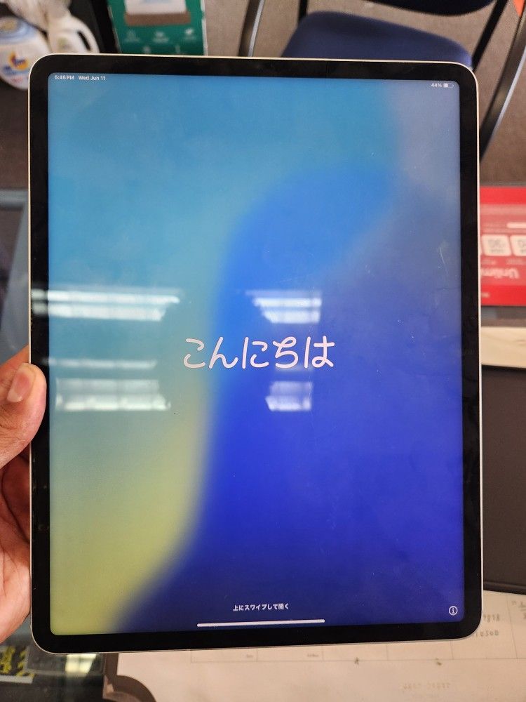 Apple Ipad Pro. 12.9" 6th Gen Wifi + Cell. Unlock. 128gb
