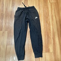 Black Nike sweats