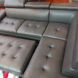 *4th Of July Now!!!*--- Sleek Ibiza Gray Leather Sectional Sofa W/Ottoman---Delivery And Financing Available🫡