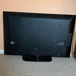 INSIGNIA LCD TV 