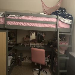 Loft bunkbed, twin size