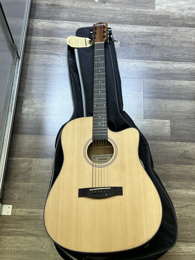 Music Gear Guitar Donner Model DAD-110c