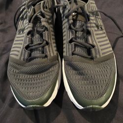 Under Armor Speedfoam Mens Shoes