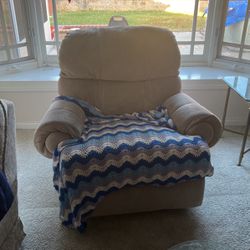 Luxe Reclining Chair 