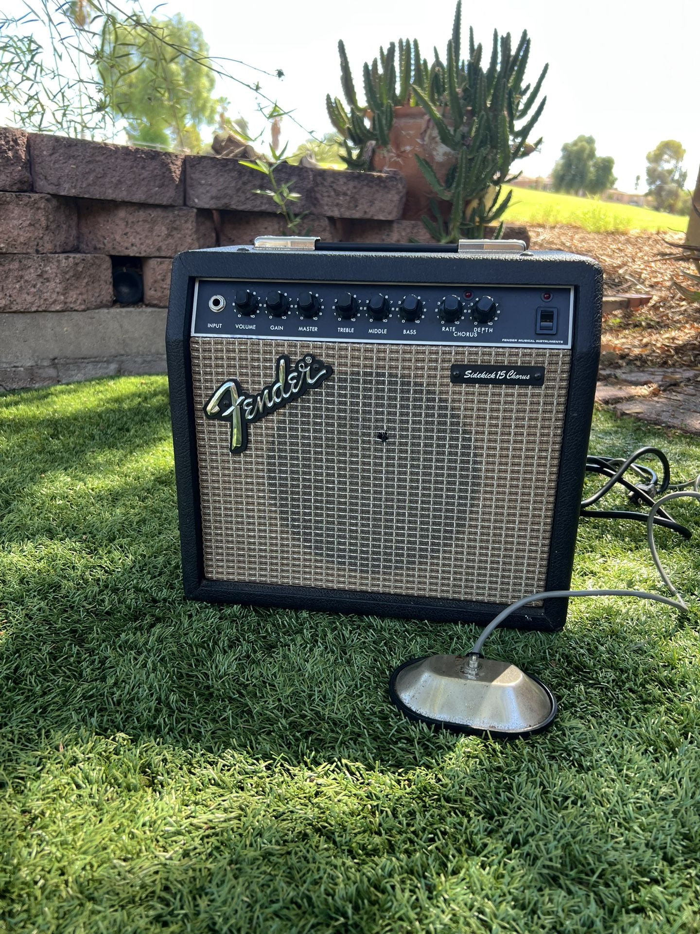 Fender Made in Japan 1980’s Sidekick chorus 15 guitar Amp