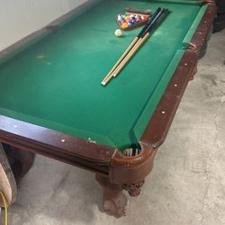 8ft Pool Table 