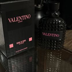 valentino born in roma intense 