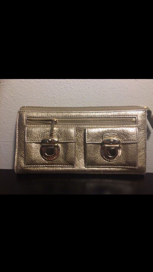 Marc Jacobs wallet