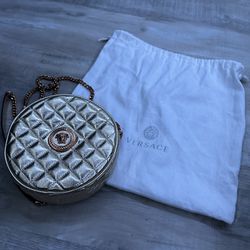 Versace Shoulder Bag “La Medusa Round Quilted Leather Gold”