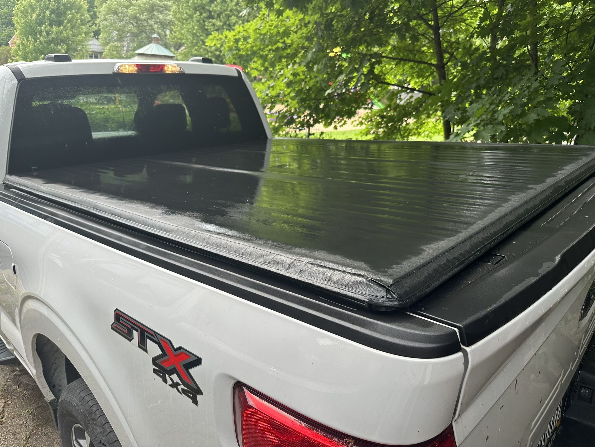 Ford F150 Factory Tonneau Bed Cover