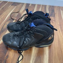 Nike Air Men’s Leather Shoes Size 9