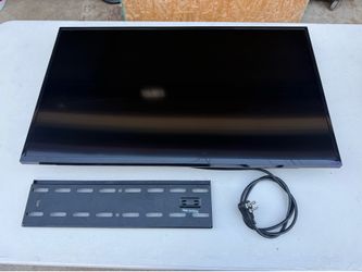 32” color display unit with wall mount Samsung