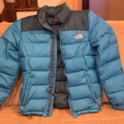 North Face Puffer Coat/Jacket 700