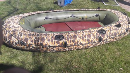 Inflatable raft