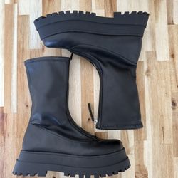 Urban outfitters platform boots