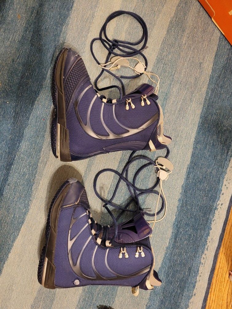Blue Burton Snowboard Boots Women's Size 5.5