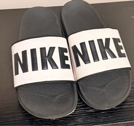Nike black/white camo slip on