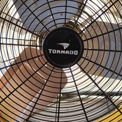 Tornado 24 inch floor drum fan $65