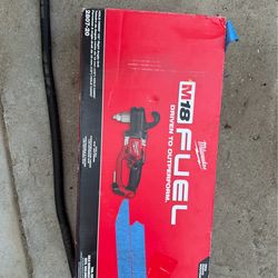 Milwaukee whole hog right angle drill