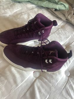 Jordan 12 Bordeaux