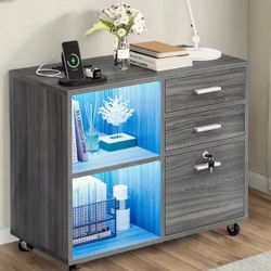 Luitwin 31.5'' Wide 3 Drawer Mobile File Cabinet Grey. 
