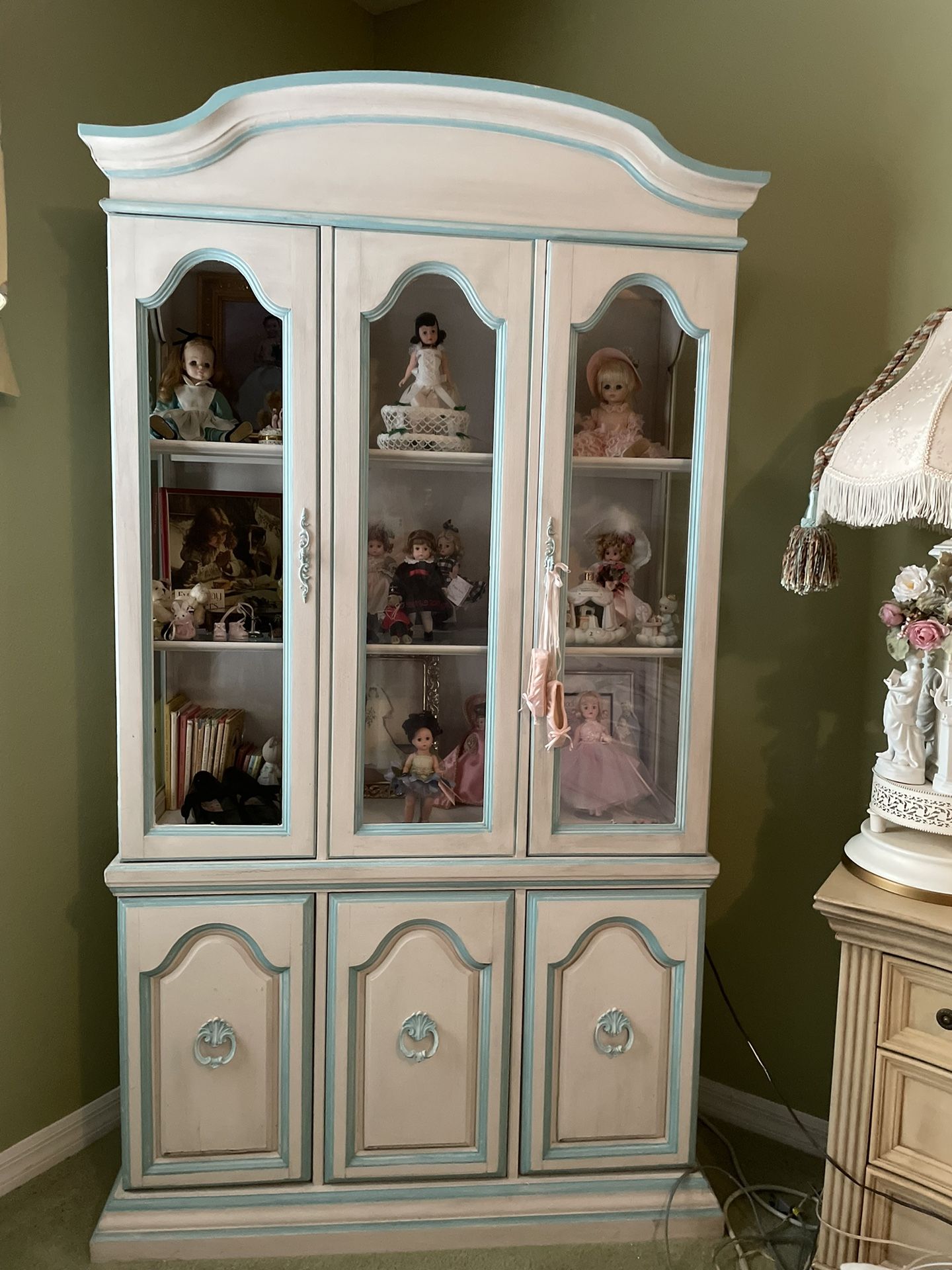Beautiful China Cabinet