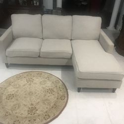 Light Gray Sofa W/ Reversible Chaise In Great Condition FREE Local Delivery 🚚 