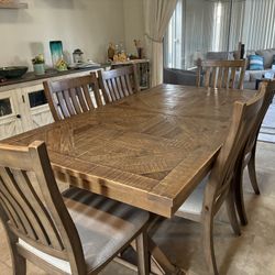 Rustic Dining Table And Buffet