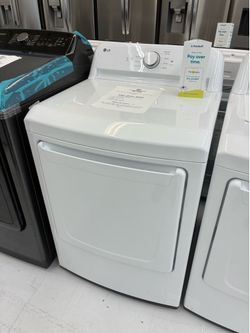 50% OFF/ MSRP$999 Now$499 / white top load gas dryer