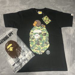 Bape Tee ( 2 smalls) 
