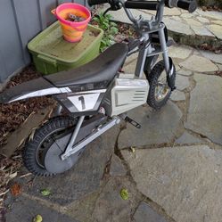 Kids Electric Motorcycle Razor Brand 