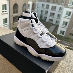 Jordan 11 Retro Gratitude Deadstock Size 9 