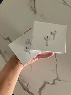 AirPods (1 for 45)