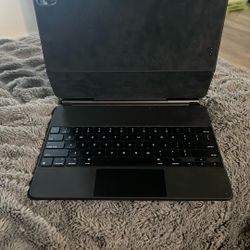 Apple iPad floating case