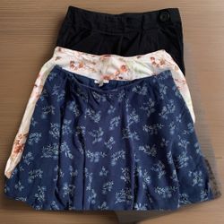 Junior Skirts size Large mini Lot