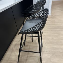 Moe's Home Piazza 34”inches Counter Stool black (Set of 4)