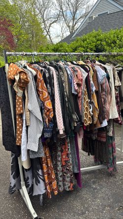 Women’s clothing with or without tags selling from Sz Xs-L.