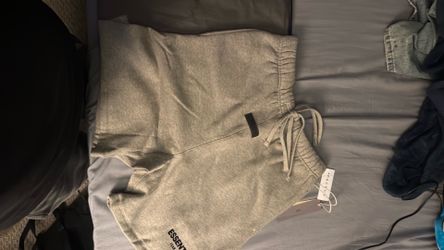 dark grey essential shorts size small