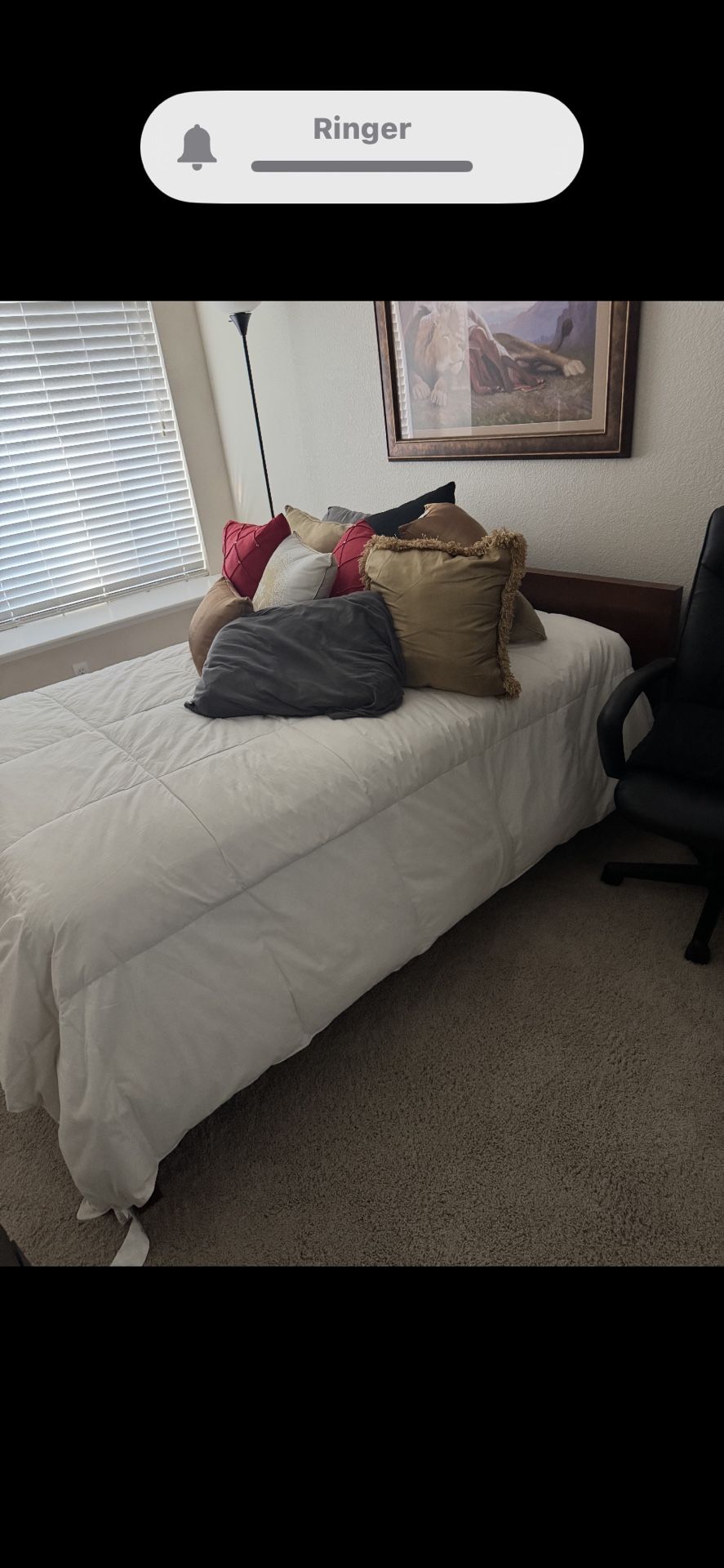 Dinette Set In Good Condition/ Full Size Bed