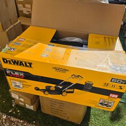DEWALT
FLEXVOLT 2x60V MAX 21 in. Cordless Battery Powered Self Propelled Lawn Mower