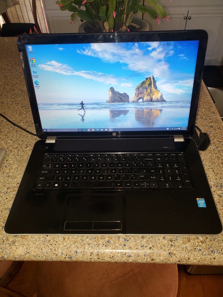 HP Pavilion 17" Laptop 