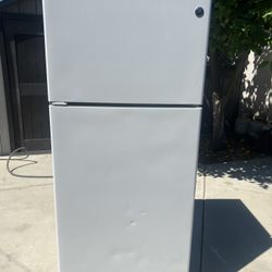 White GE Fridge 